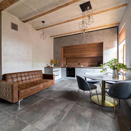 Vija Apartment Kuldīga Esterno foto