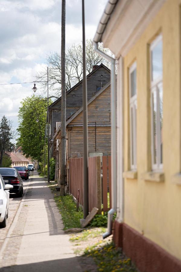 Vija Apartment Kuldīga Esterno foto